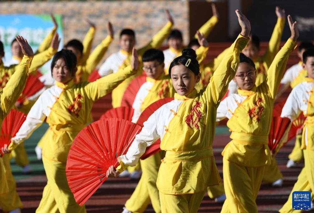 1590巴黎人